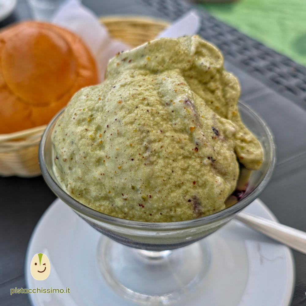 granita pistacchio caffe stazione tusa messina