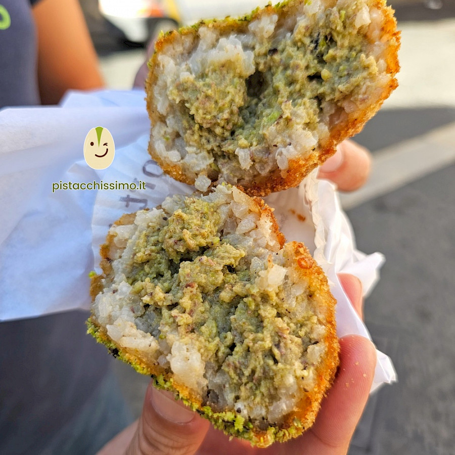 Pistachio Arancino - Bar Sport (Bronte)