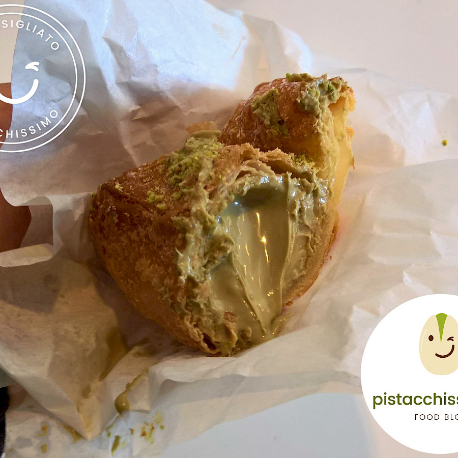 Cornetto al Pistacchio - Caffè Mazzella (Pedara)