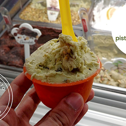 Gelato al Pistacchio - Nero Bollente