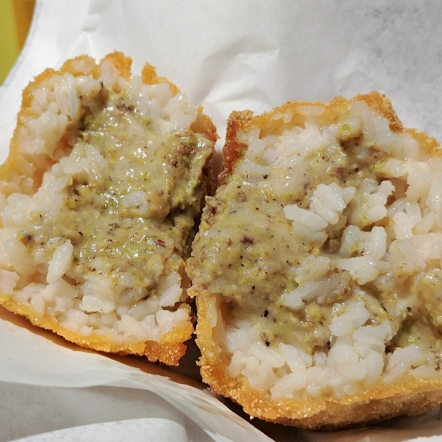 Arancino al Pistacchio - Arancinissimi & Risottissimi (Catania)