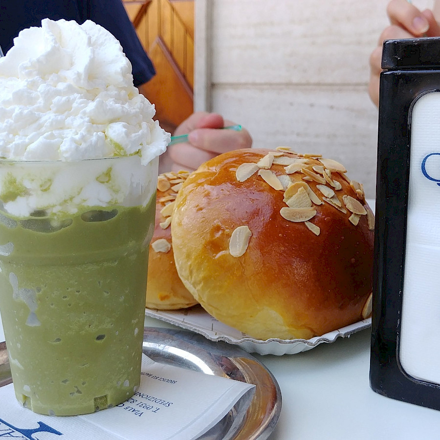 Pistachio granita - Pasticceria Girlando (Avola)