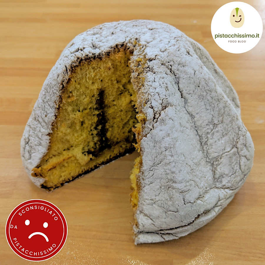 Pistachio Pandoro - Passioni (supermarket)