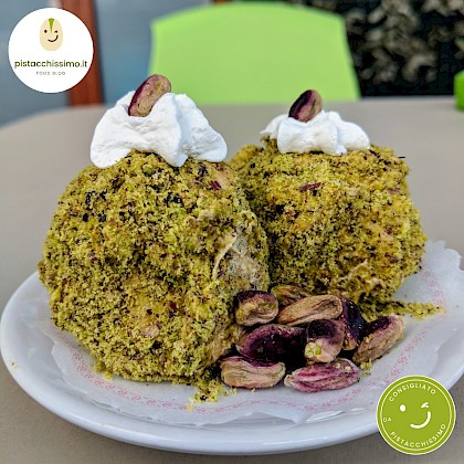 Tartufo al Pistacchio - Bar Collina Verde (Bronte)