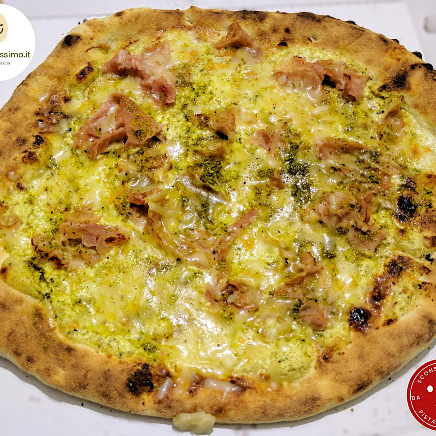 Pizza al Pistacchio - Burgerpizza (Catania)