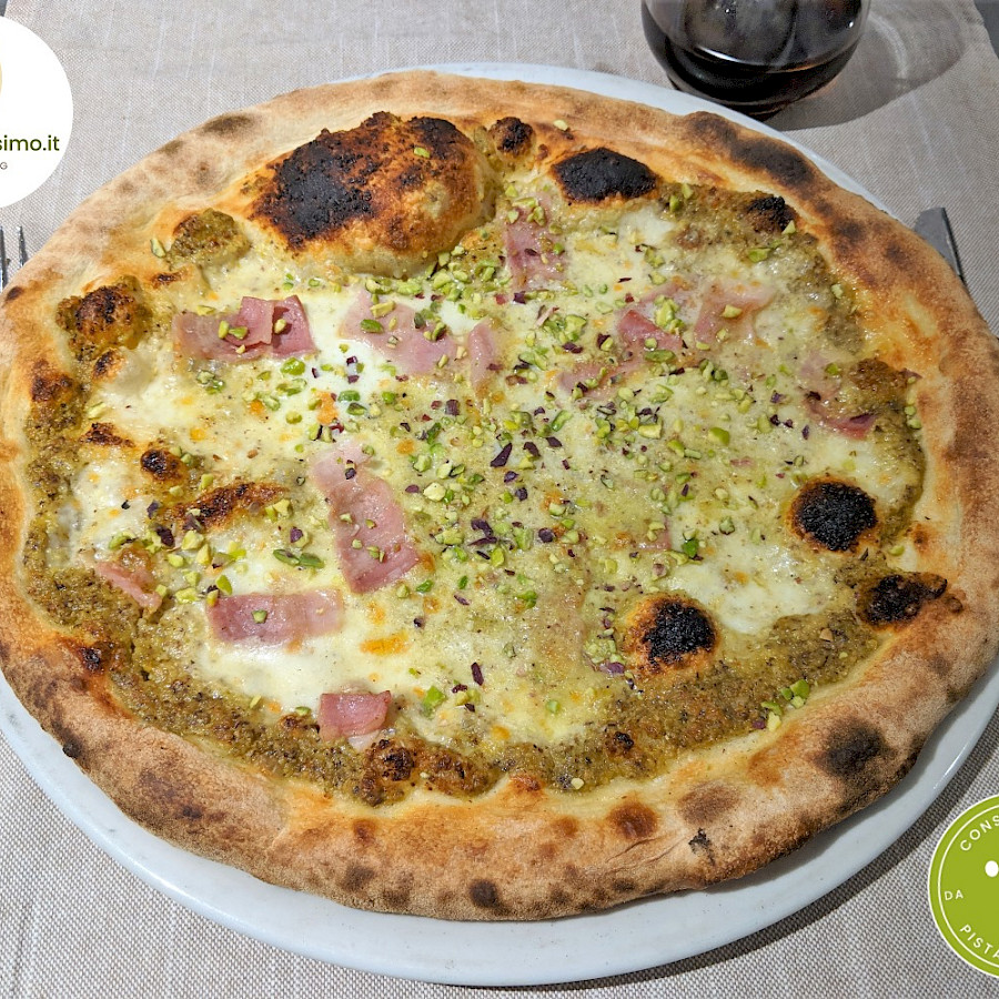 Pistachio Pizza - Pudamuri (Nicolosi)