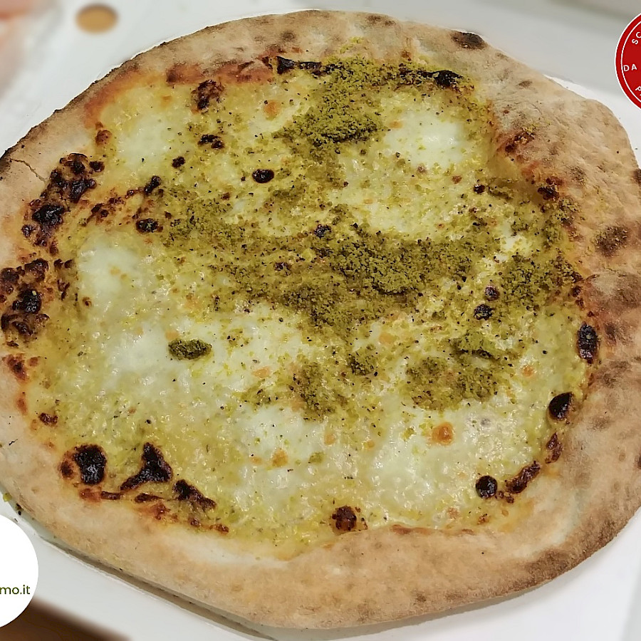 Pizza al Pistacchio - PizzaRì (Catania)