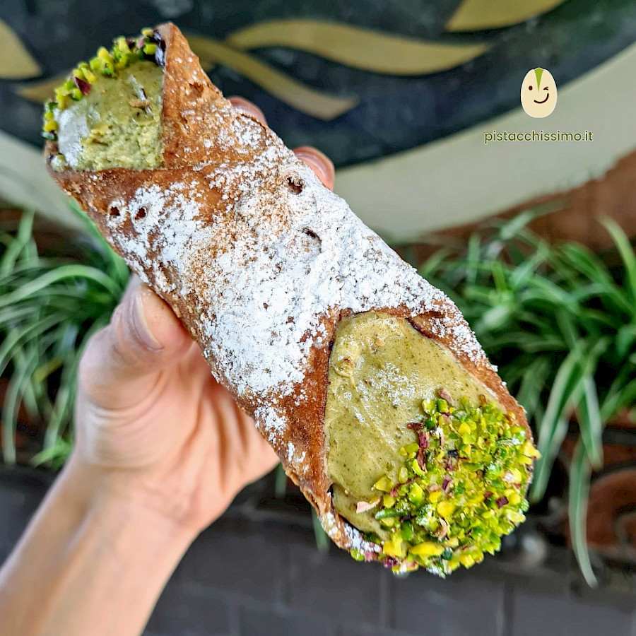 Cannolo al Pistacchio - Condorelli (Mascali)