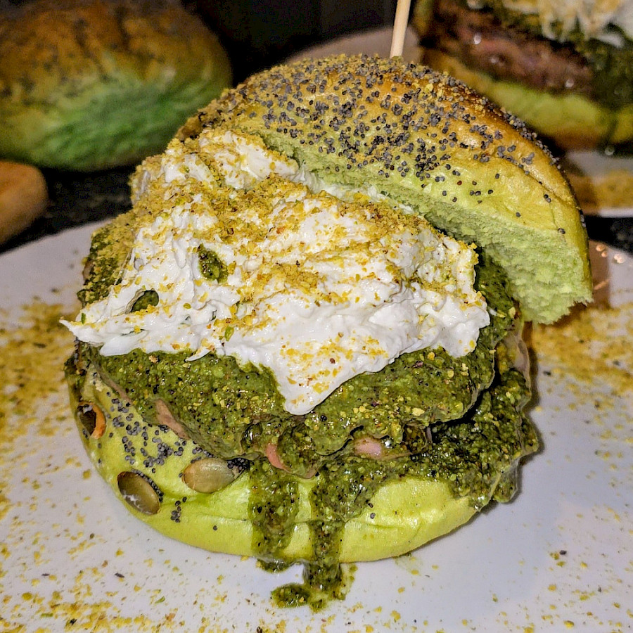 Hamburger al Pistacchio - Caffè Cavaliere (Ferla)