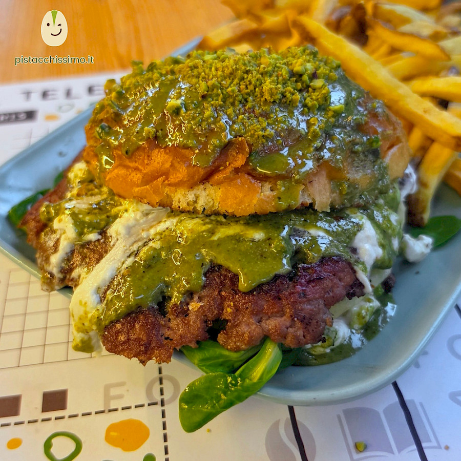 Smash Burger al Pistacchio - Qi Food & Focus (Acireale)