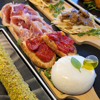 tapas meccanismo catania tagliere 400x is